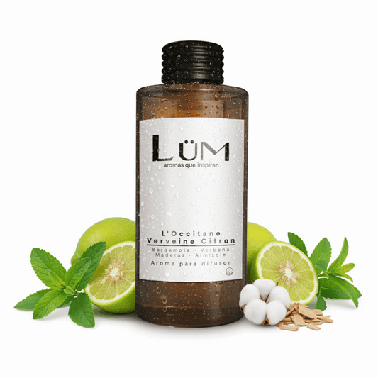 Aroma para difusor LÜM L’Occitane Verbena Citron con limón, menta y notas naturales en fondo blanco