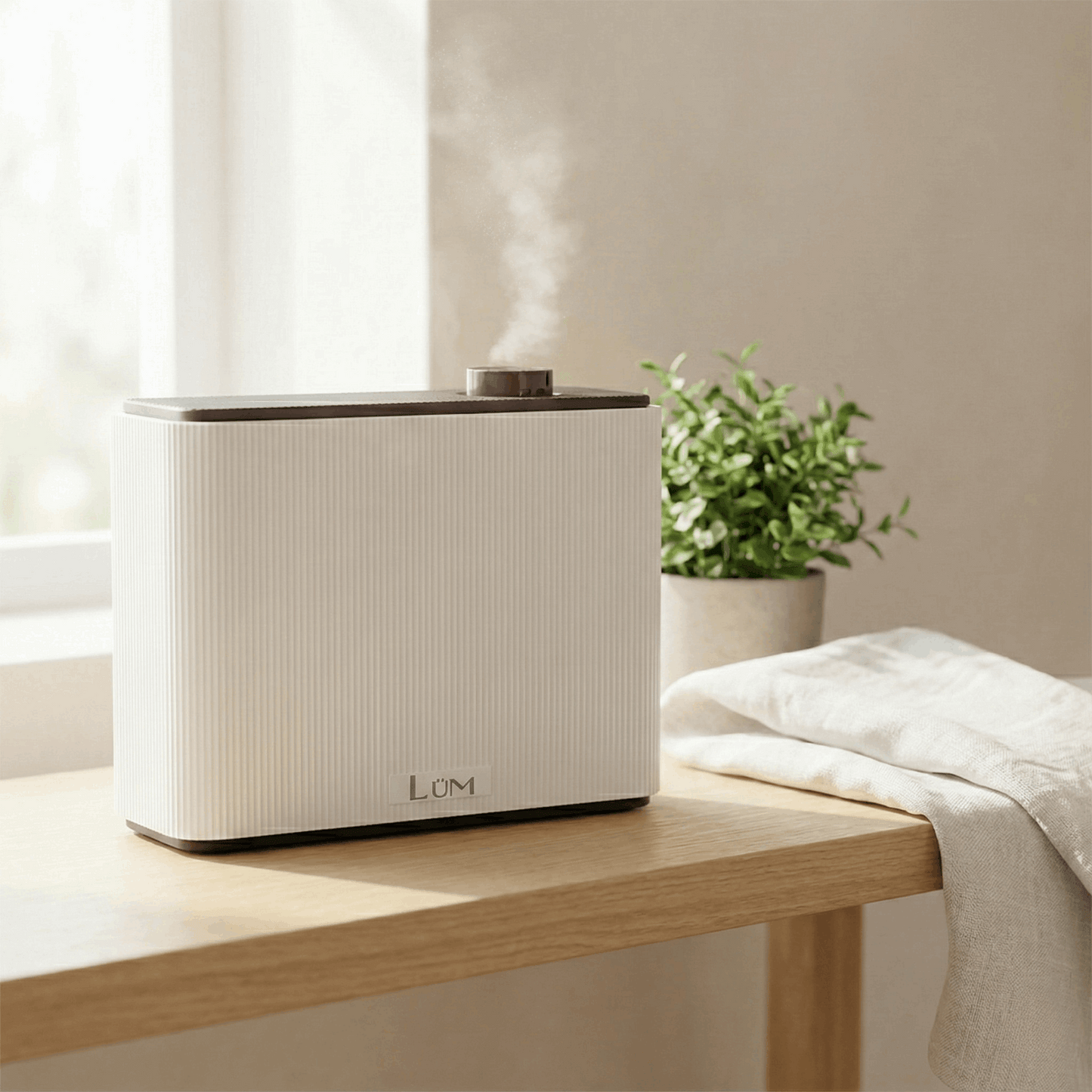 Difusor Solstice 2,500m3 + 1,000m2 BT- WiFi + Aroma Gratis (Blanco)