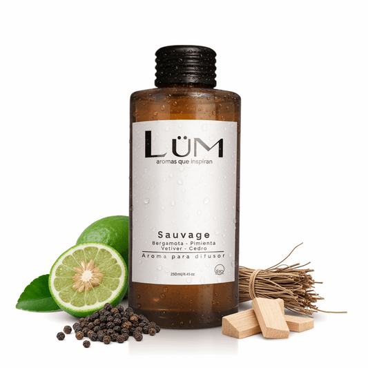 . Difusor de aroma Dior Sauvage Lüm con bergamota, pimienta, vetiver y cedro